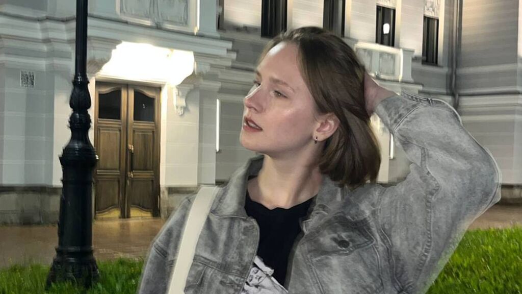KrissyJn